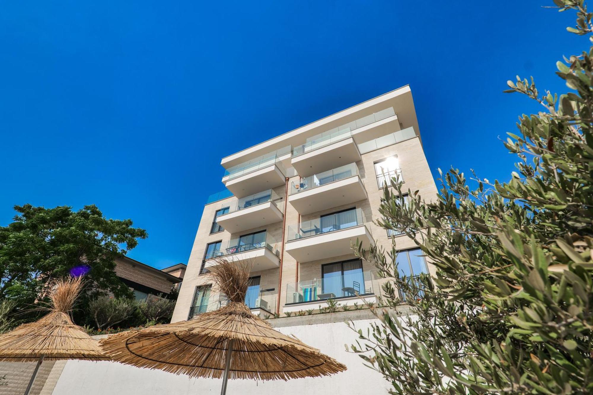 Daed Luxury Sarandë